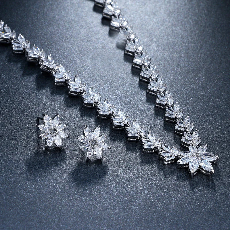 Emmaya Luxury Cubic Zircon Crystal Bridal Jewelry Sets Little Flower Necklace Earrings Sets for Women Wedding Party Jewelry Gift