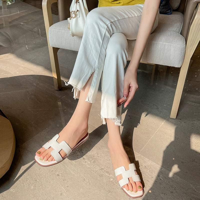 Classic Style Female Summer Stylish Beach Going out Seaside Slippers