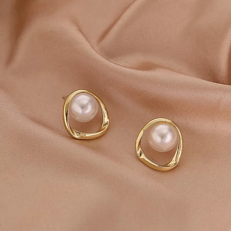 Imitation Pearl Earring for Women Gold Color Round Stud Earrings Christmas gift Irregular Design Unusual Earrings bijoux femme