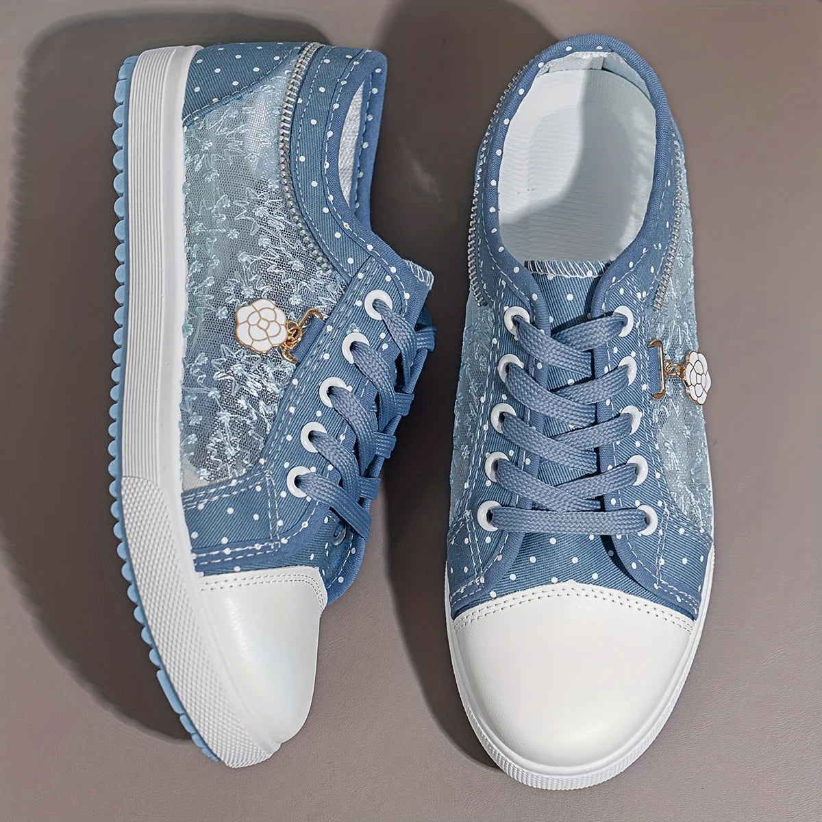 Women Shoes 2022 Fashion Summer Casual Shoes Cutouts Lace Canvas Hollow Breathable Platform Flat Shoes Woman Sneakers
