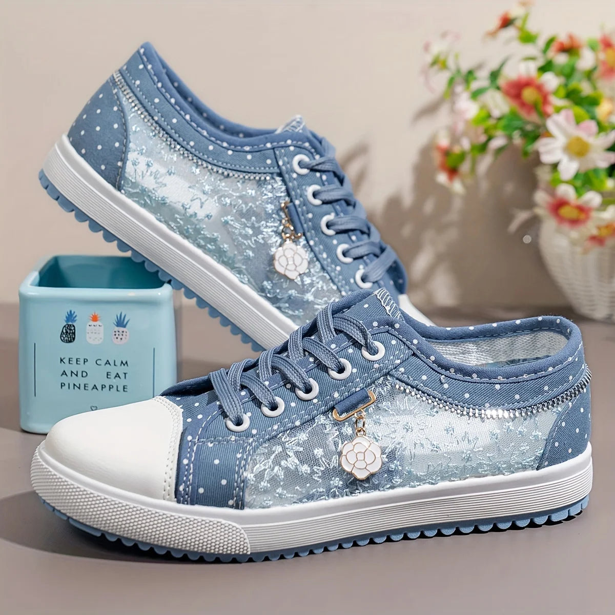 Women Shoes 2022 Fashion Summer Casual Shoes Cutouts Lace Canvas Hollow Breathable Platform Flat Shoes Woman Sneakers
